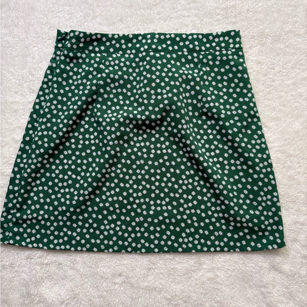 SHEIN Green and White Floral Mini Skirt
